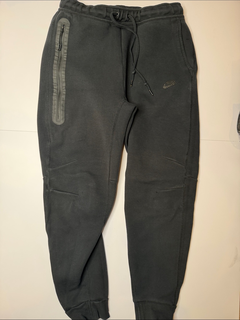 Nike Tech Fleece Black Drawstring Jogger Pants - Picture 4 of 6